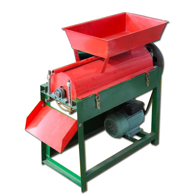 Green walnut peeling machine